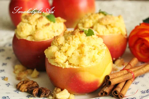 Jabłka zapiekane pod waniliową kruszoną