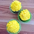 Muffiny szpinakowe z kremem cytrynowym