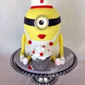 Torcik minionek