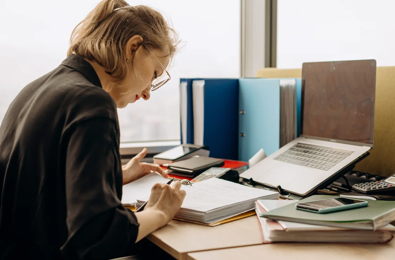 Będą zamieniać zlecenia w umowy o pracę! Ten projekt to ogromna rewolucja w zatrudnianiu pracowników