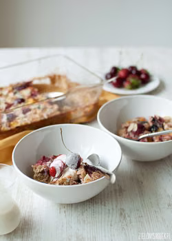 pieczona owsianka z owocami