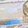 Zmiany w przyznawaniu świadczenia 500 + dla seniora!  Więcej osób będzie mogło uzyskać dofinansowanie.