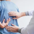 Masz te nietypowe objawy? To może świadczyć o problemach z kręgosłupem.