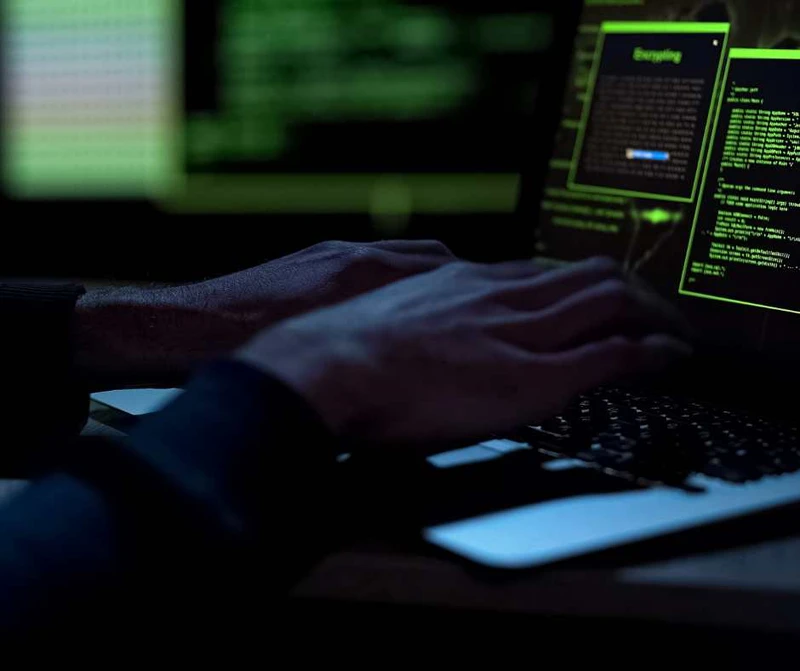 Hakerzy wykradli pół miliona loginów i haseł! Sprawdź czy nie padłaś ofiarą cyberprzestępców!