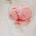 Lody truskawkowe