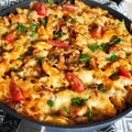 Zapiekanka makaronowa z kurczakiem i pieczarkami