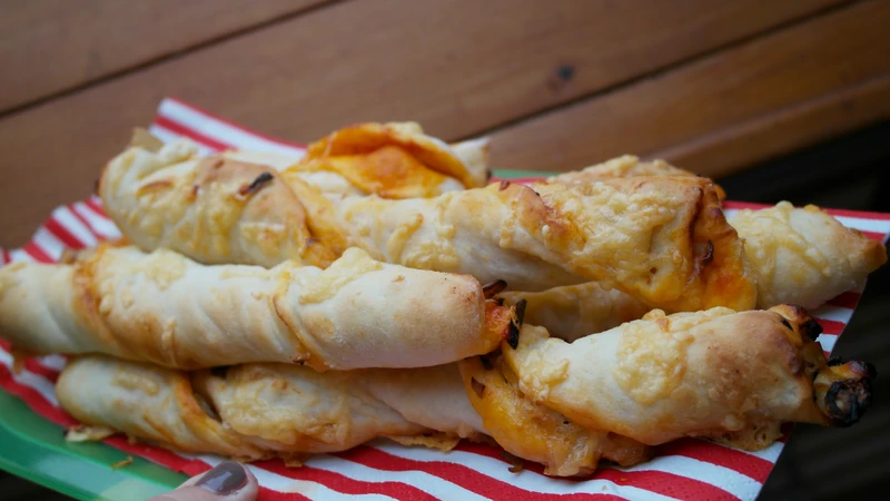 Paluchy drożdżowe-a'la pizzerinki