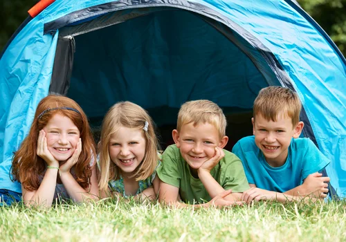 Planujesz wakacje dziecka? Możesz dostać nawet do 3 tys. zł dopłaty!