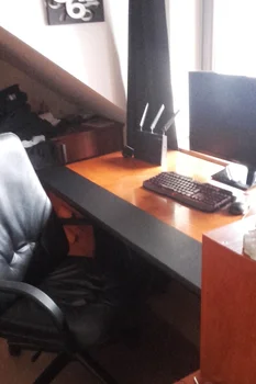 jak samemu w 15 min i za mniej niż 10 zł odnowić zniszczone biurko