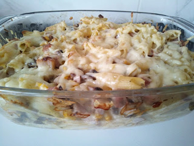 Zapiekanka makaronowa