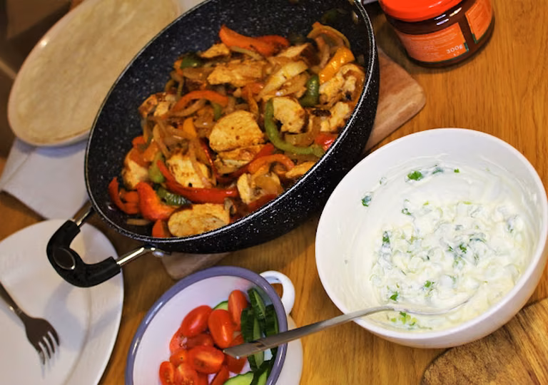 Chicken Fajitas idealne danie na rodzinny domowy obiad jak i przyjęcie dla przyjaciół.