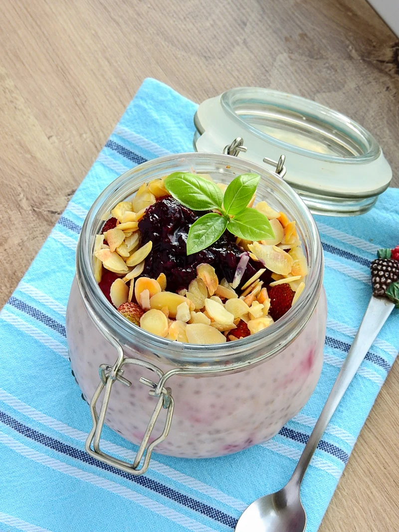 WEGAŃSKA NOCNA OWSIANKA Z TOFU
