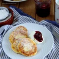 Syrniki - rosyjskie placuszki z twarogu