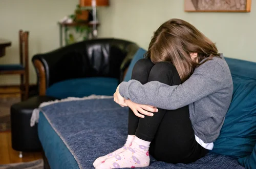 Córka nie chce zaprosić ojca na komunię. Mówi, że się go boi - pisze Joanna [LIST]