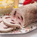 Pieczeń ze schabu z żurawiną i boczkiem