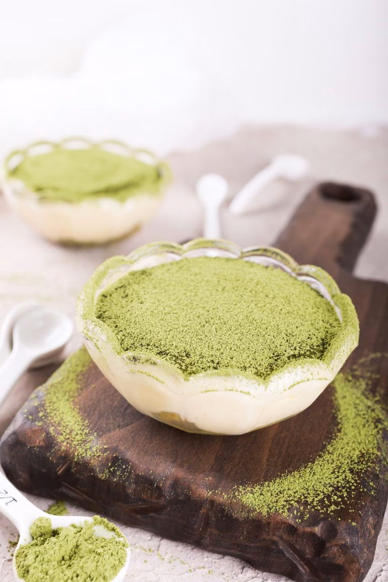 TIRAMISU Z HERBATĄ MATCHA
