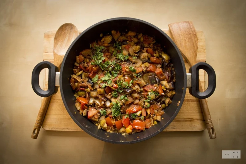 Caponata - wegetariański gulasz
