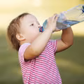 Kiedy zrezygnować ze spaceru z dzieckiem? Temperatura to nie wszystko