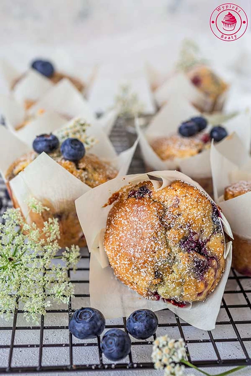 Muffinki bardzo owocowe
