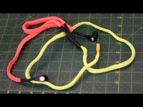 DIY / jak zrobić słuchawki z sznurówki
