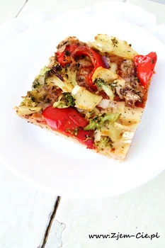 Włoska pizza po polsku – na cienkim cieście i na bogato :) Plus kilka zestawów dodatków do wyboru