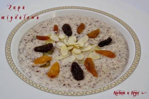 Zupa migdałowa