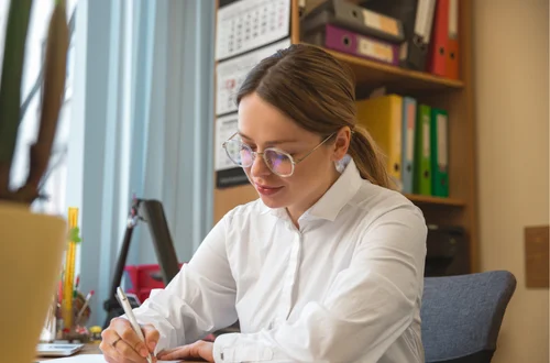 Rząd chce więcej kobiet w samorządzie? Projekt ustawy o radach kobiet już gotowy!