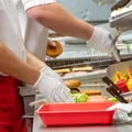 Już w 2026 ruszają zmiany w restauracjach. To zniknie ze stolików w całej Europie!