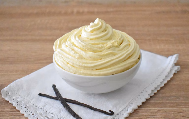 "Crème chantilly" - francuski krem z bitej śmietany