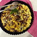 kremowy gratin z karmelizowaną cebulą i parmezanem