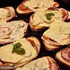 Zapiekanki z czerstwego chleba
