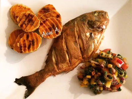 Pieczona dorada w jogurtowej marynacie