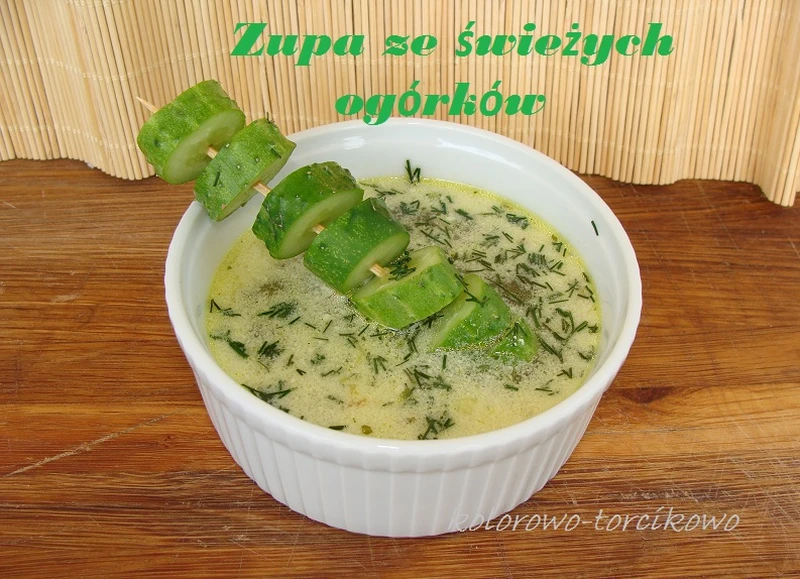 Zupa ze świeżych ogórków