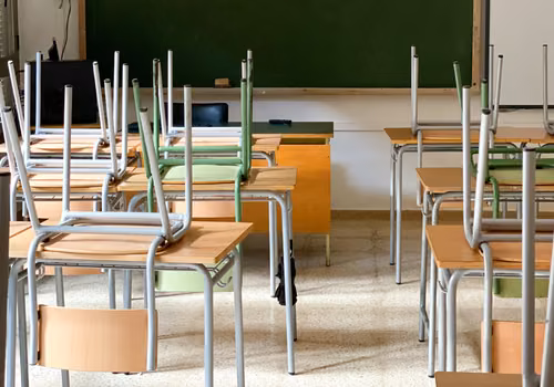 Szkoły i przedszkola z tych miejscowości zawiesiły zajęcia! Niektóre polskie placówki są zamknięte - dzieci zostały w domach
