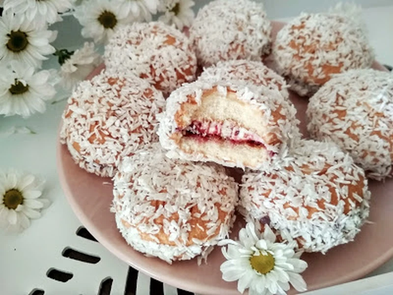 Ciastka biszkoptowe z dżemem i mascarpone