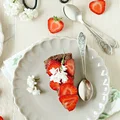 Tarta czekoladowa z truskawkami (bez pieczenia)