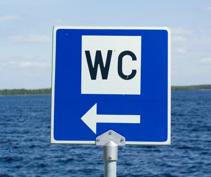 Plaża nad Bałtykiem: 4 złote za skorzystanie z publicznej toalety!