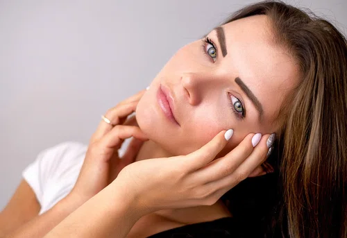 Kosmetyki The Ordinary – najlepsze produkty z kwasami w pielęgnacji skóry twarzy