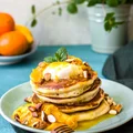 Klasyczne pancakes z pomarańczami i migdałami