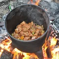 Gulasz wołowy z kociołka