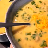 Zupa serowa z mięsem i pieczarkami