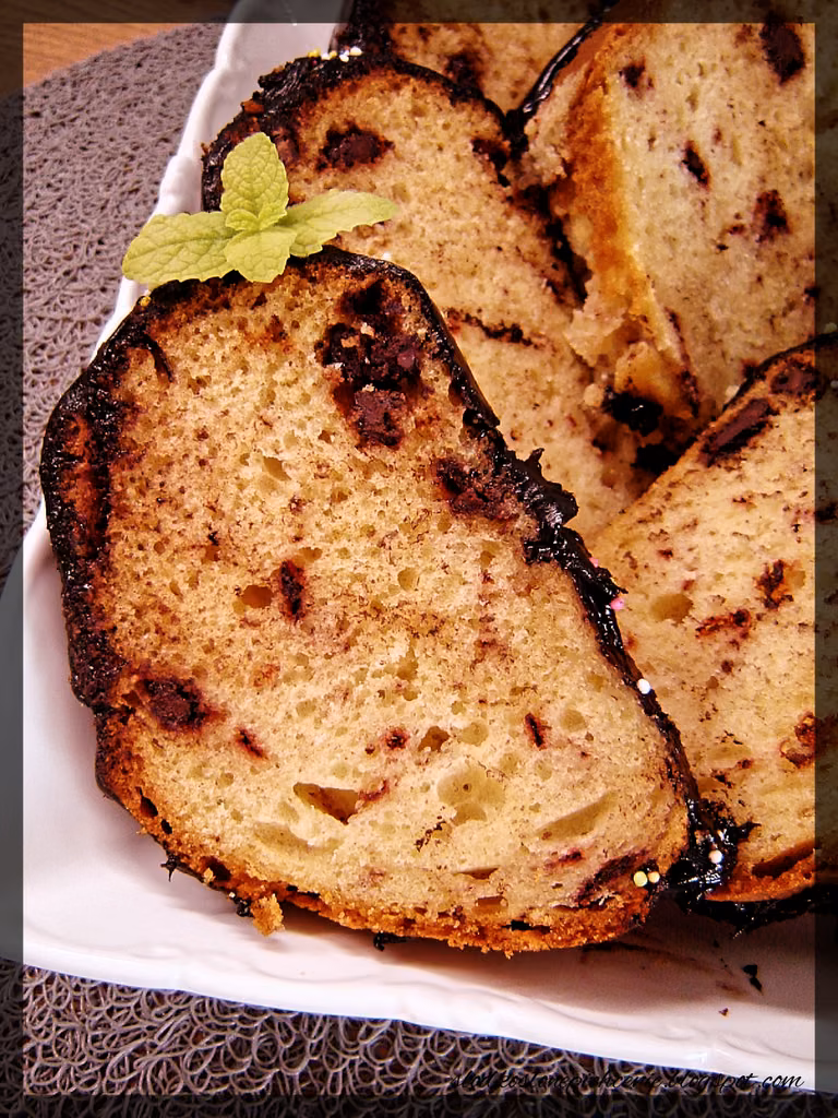 Babka na maślance z czekoladą