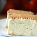Napoleonka na herbatnikach bez pieczenia w 5 minut! Sprawdź ile ma KCAL!