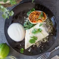 Burrito z mięsem mielonym i fasolą czerwoną