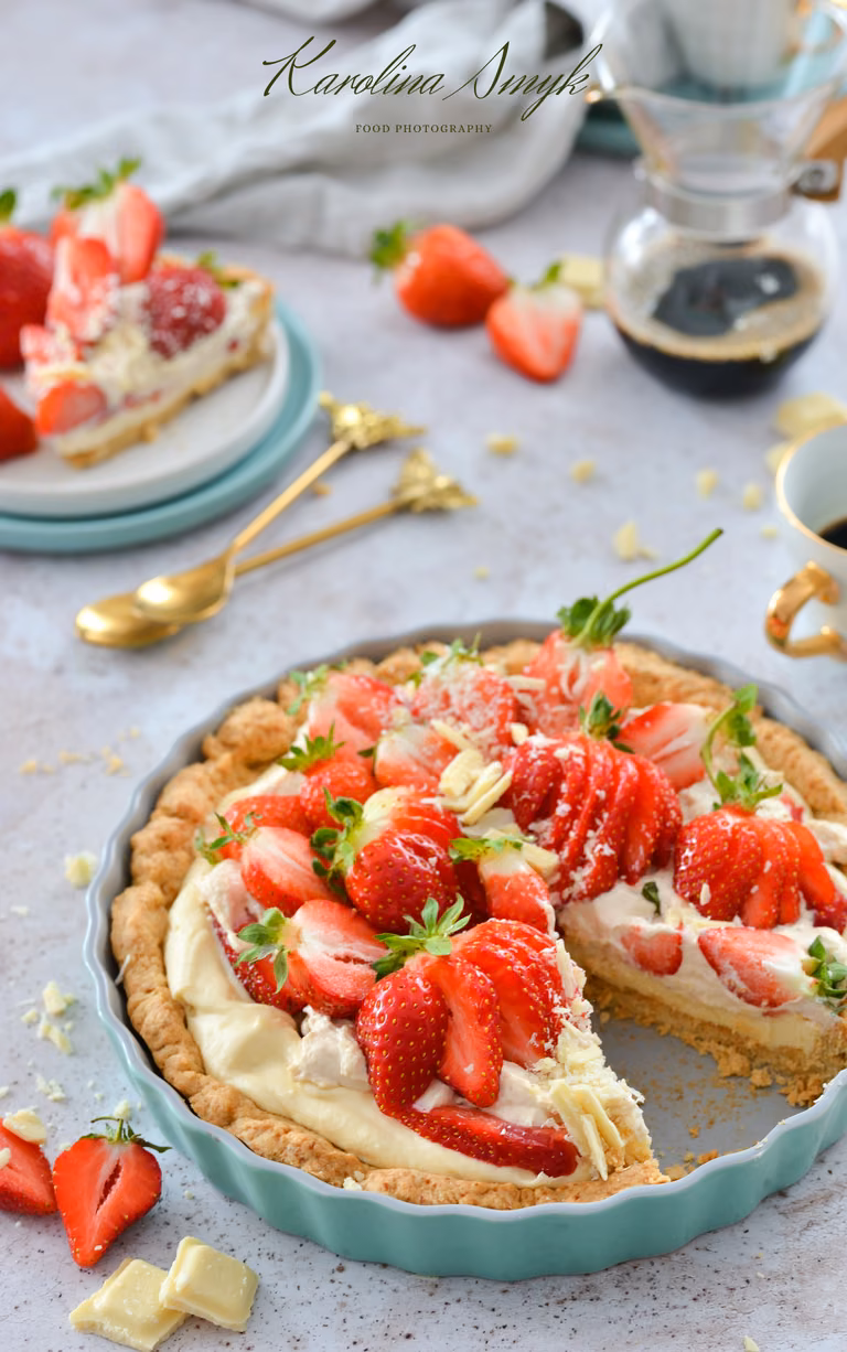 TARTA Z KREMEM I TRUSKAWKAMI! MAŁO CUKRU!