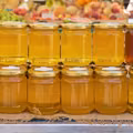 Twój miód jest naturalny? Wykonaj prosty, domowy test i nie daj się oszukać!