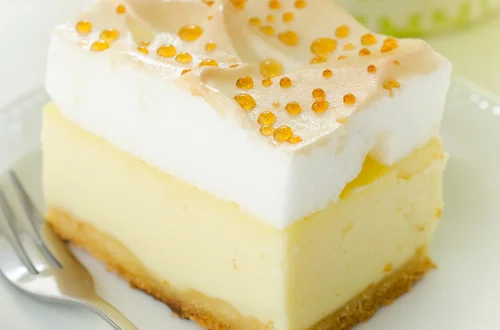 Kiedy piec sernik na Wielkanoc? Ten moment jest kluczowy