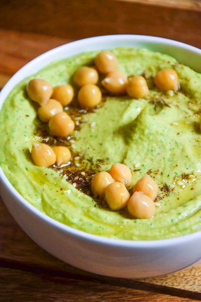 Hummus z natką pietruszki