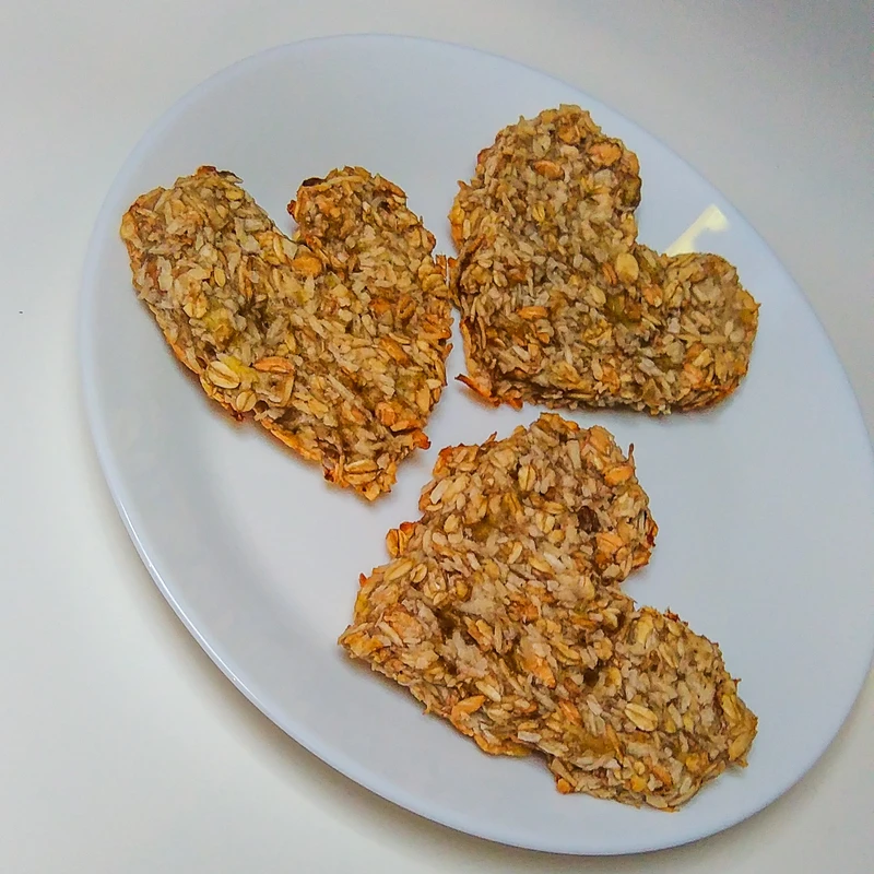 Fit ciasteczka owsiane z bananami i kokosem