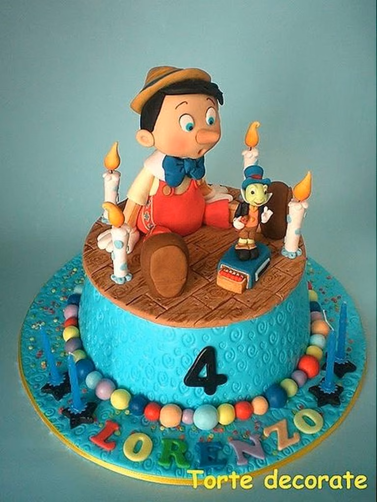 Tort z Pinokiem